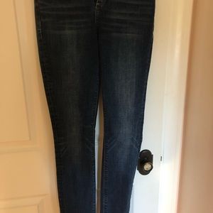 Lucky brand skinny jeans. Size 0 and medium/dark blue true denim.